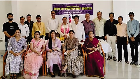 अर्बन क्रेडिट को-ऑप सोसायटी असोसिएशनची सभा खेळीमेळीत
