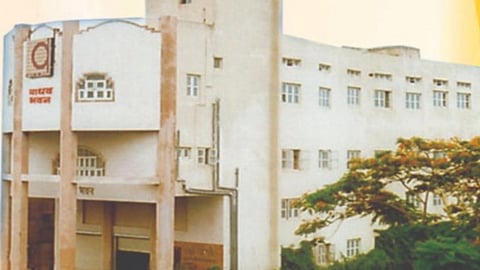 वर्धा नगरी सहकारी अधिकोष (बँक)