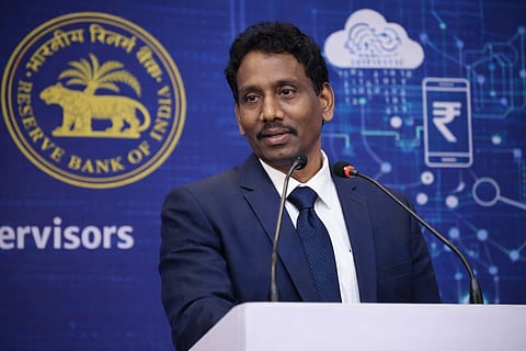 रिझर्व्ह बँक डेप्युटी गव्हर्नर शिरीष चंद्र मुर्मू