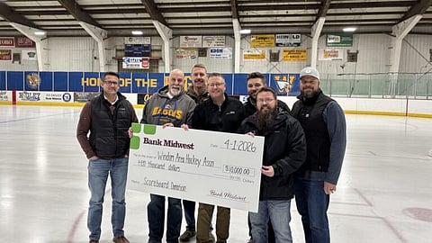 Bank Midwest hockey photo BankNews.com 