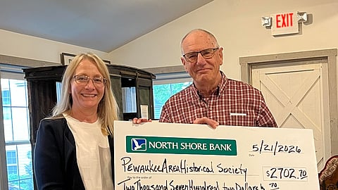 North Shore Bank in Wisconsin donates to local historical society 