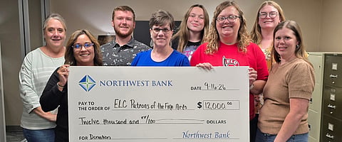 Iowa bank donates funds for fine arts