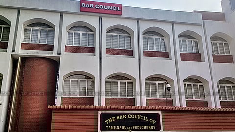 Madras HC stays all transfers of complaints from TN Bar Council to BCI on account of delay; questions validity of Section 36B, Advocates Act