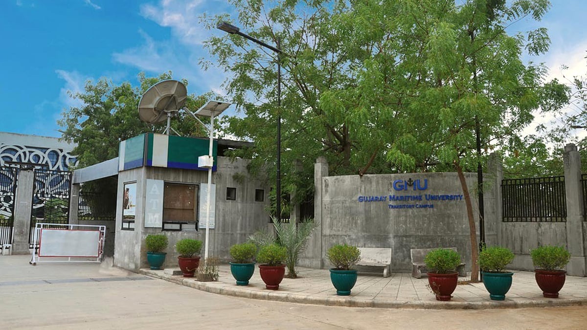 GMU is looking to hire Professor/ Associate Professor/ Assistant ...