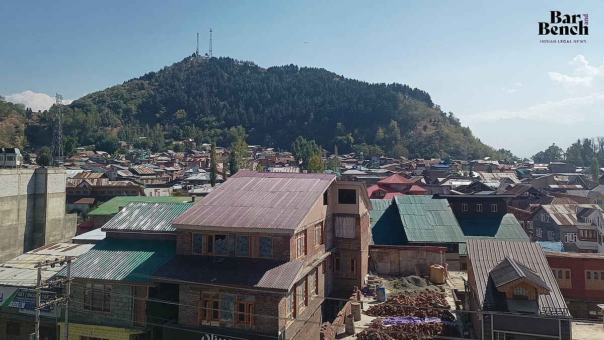 An open and shut case? Jammu & Kashmir High Court allows man to open windows of his home after five years - Vimarsana News