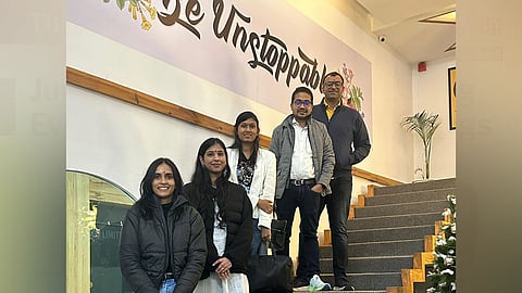 SKS Advisor team at the new office