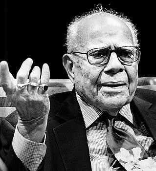 Ram Jethmalani creates news for calling judges Sycophants and Biased