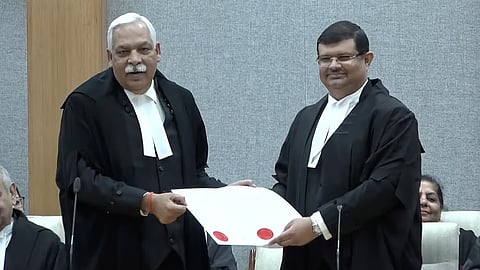 Chief Justice Devendra Kumar Upadhyaya (left), Justice Tejas Karia (right)
