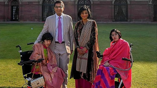 CJI Chandrachud daughters rashtrapati bhavan