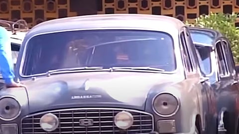 ಅಂಬಾಸಡರ್‌ ಕಾರು ಉತ್ಪಾದನೆಗೆ ನೀಡಿದ್ದ ಭೂಮಿ ಹಿಂಪಡೆಯಲು ಪ.ಬಂಗಾಳ ಸರ್ಕಾರಕ್ಕೆ ಸುಪ್ರೀಂ ಅನುಮತಿ