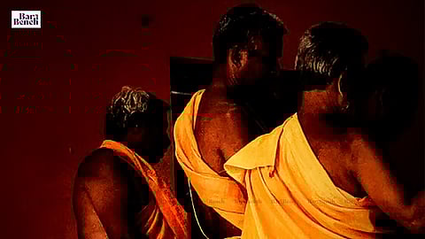 Hindu Priests
