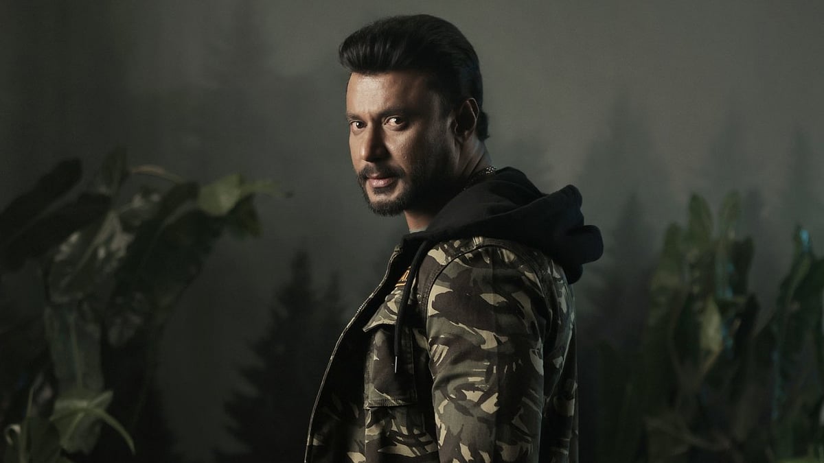 Special treatment to Murder accused actor darshan: Govt suspends Seven ...