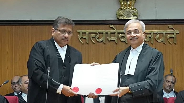 Justice Taj Ali Nadaf takes oath as Addition Judge of Karnataka HC