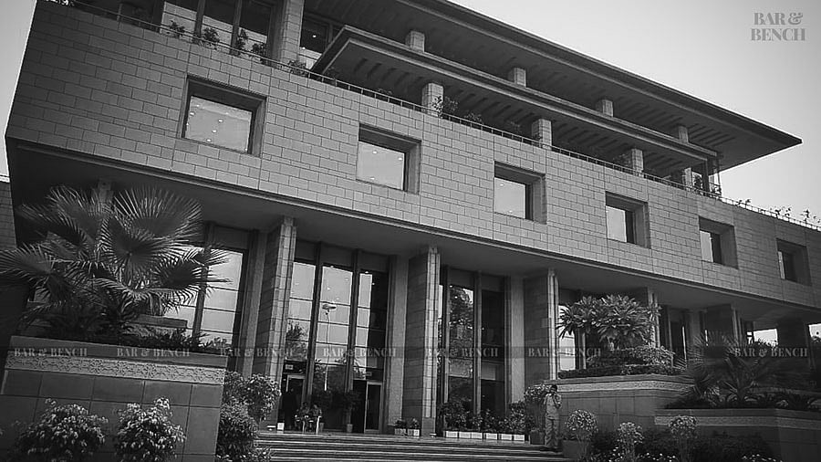 Delhi High Court Lawyers In Canteen Scuffle Eyewitnesses Claim Woman delhi-high-court-lawyers-in-canteen-scuffle-eyewitnesses-claim-woman