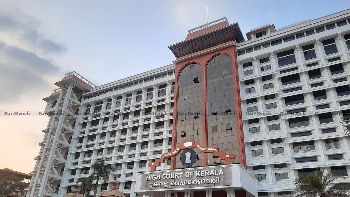 Kerala High Court orders ₹5k penalty for every unauthorised board in