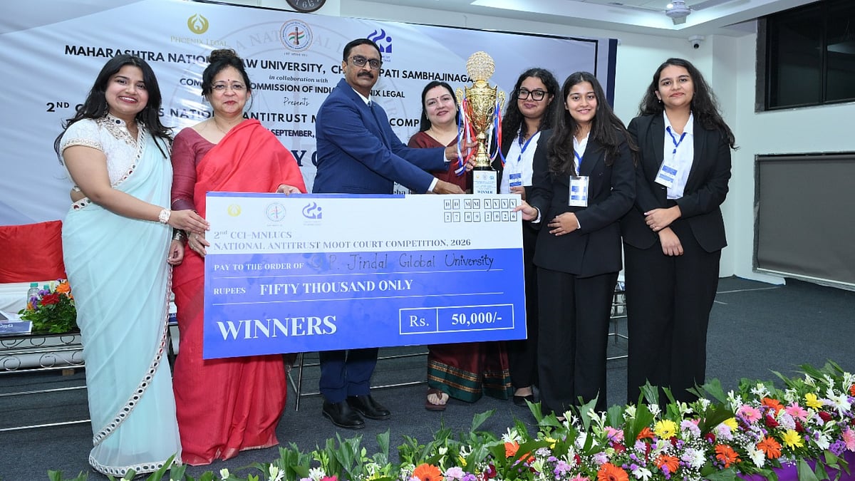 JGLS team wins 2nd CCI-MNLUCS National Antitrust Moot Court Competition