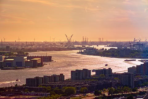 Netherlands’ March net supply rises
