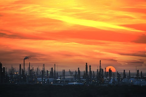 Global base oils supply rises in August