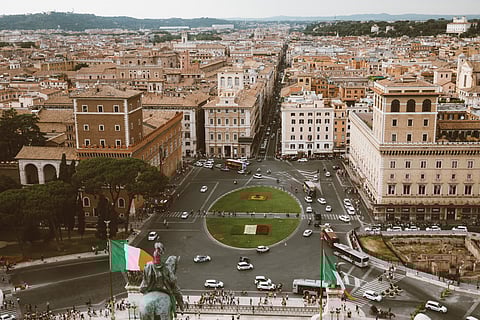 Photo of panoramic view of Piazza Venezia