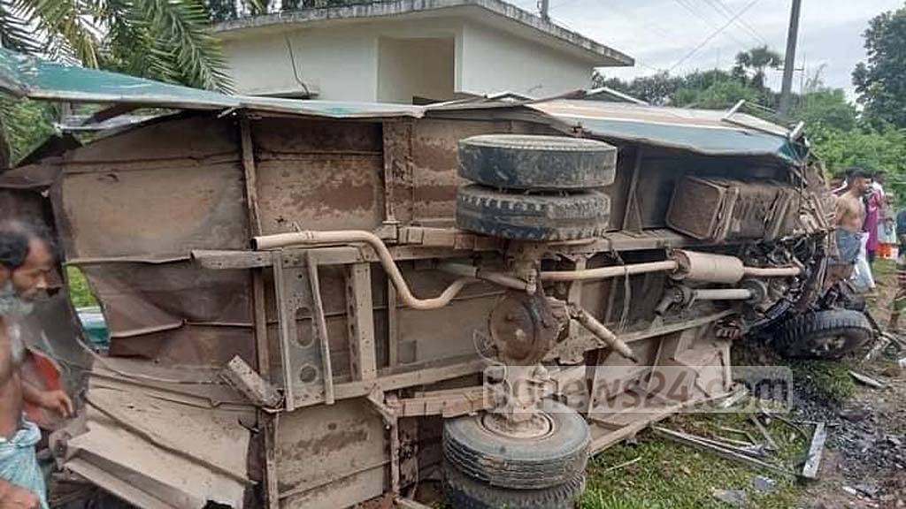 4 die as train rams bus in Gazipur
