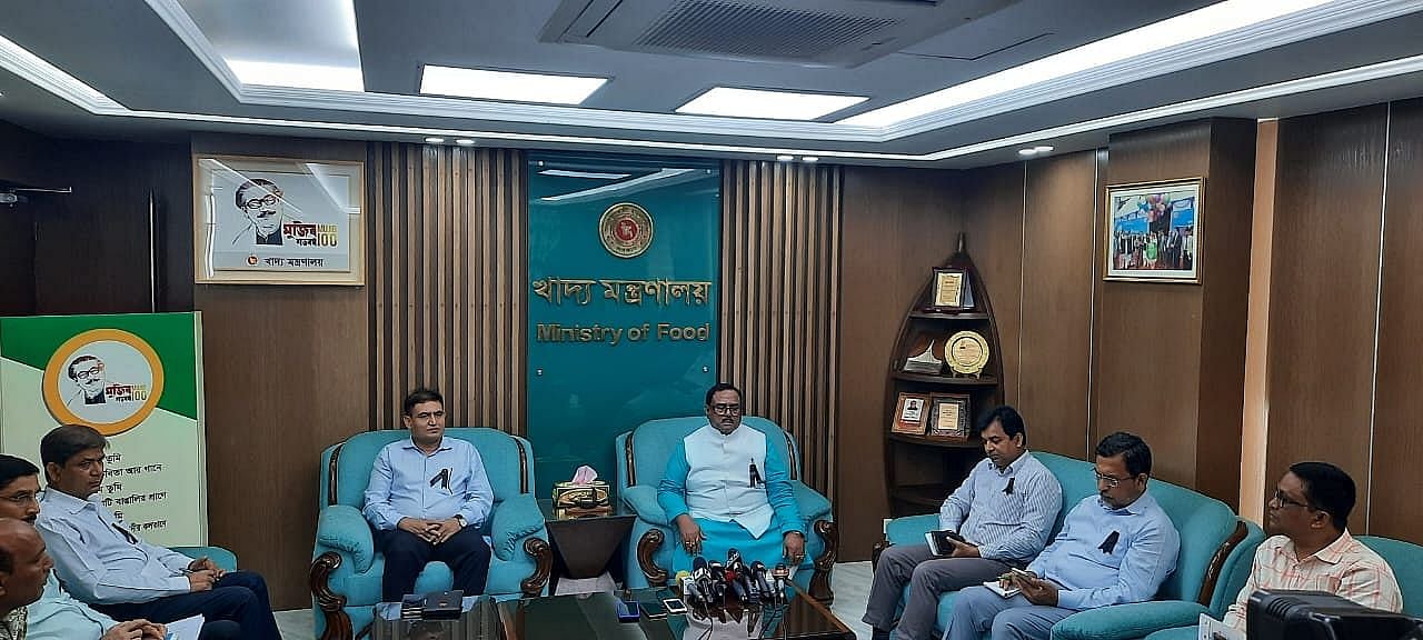 Government to sell rice at Tk 15 per kg under FFP for the poor from Sept 1