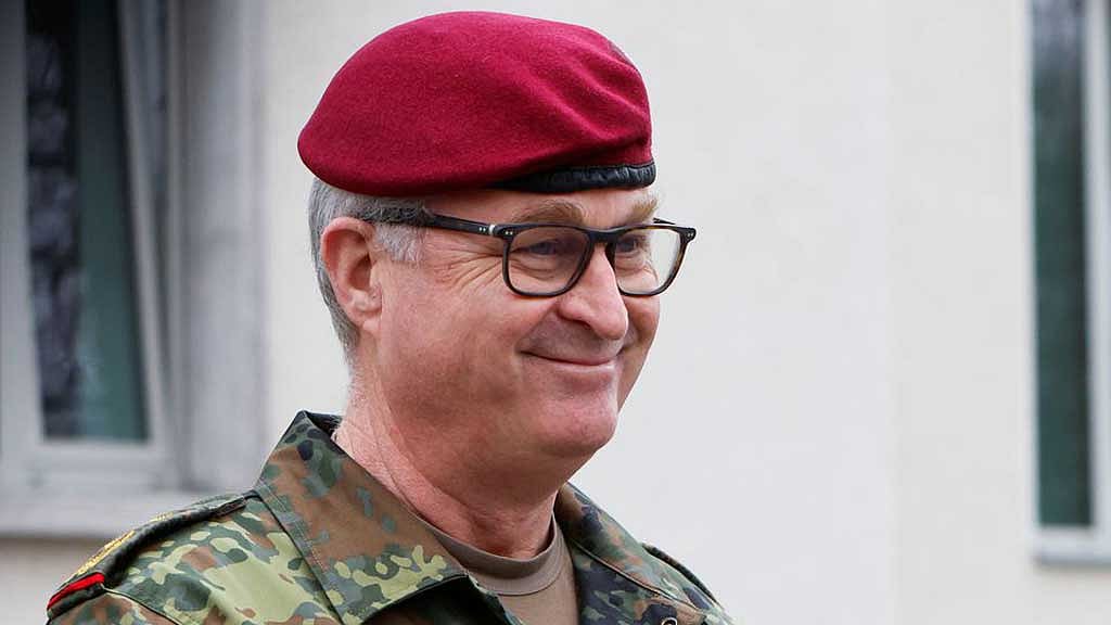 Don't underestimate Russia's military strength, German defence chief warns
