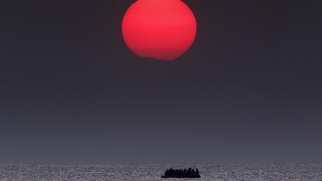 Dozens missing after Greece rescues 29 migrants from capsized boat