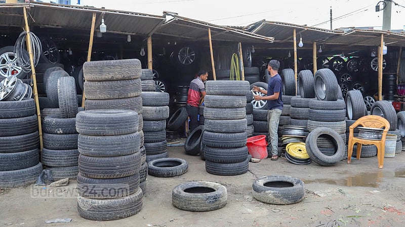 The shops on Uttara's Sonargaon Janapath Road in the Khalpar area sell tyres for various kinds of vehicles, including private cars and microbuses.