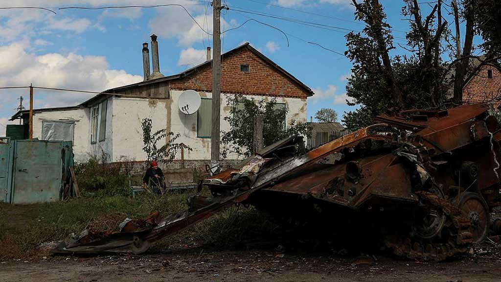 Zelensky vows no let-up as Ukraine says troops cross Oskil River in northeast