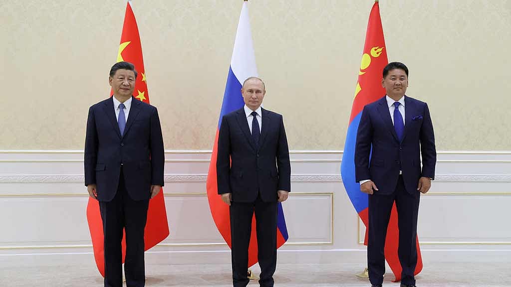 Putin says Beijing-Moscow tandem plays 'key role' in global stability: TASS