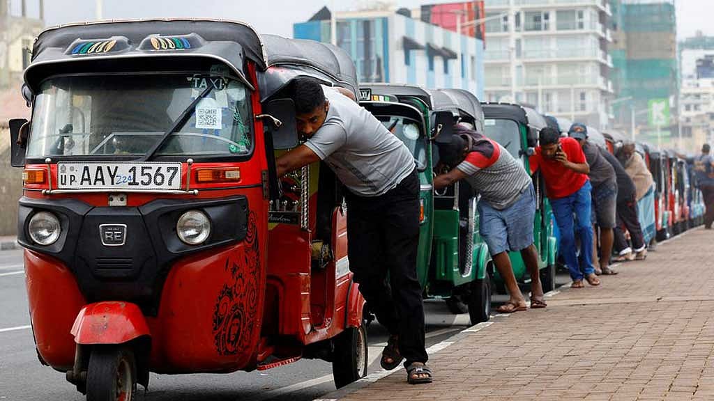 Sri Lanka set to begin talks to restructure debt of $30bn