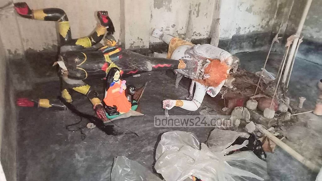 Idol vandalised at Hindu temple in Jhenaidah's Shailkupa