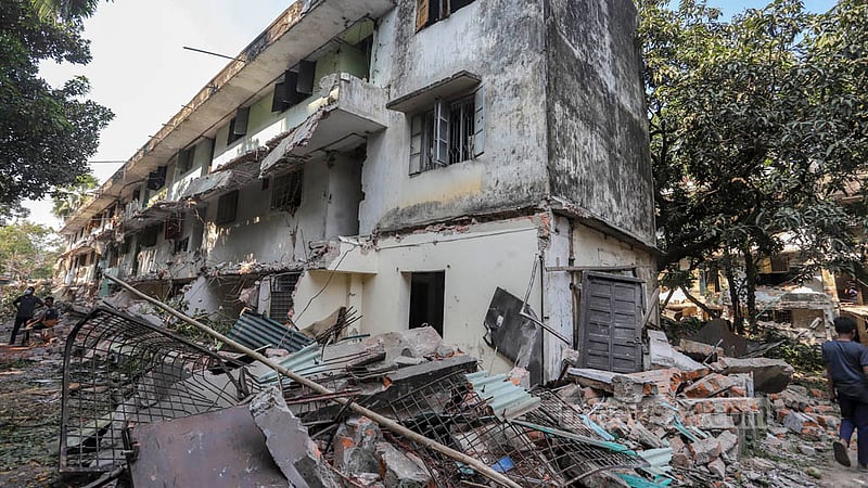 As many as 288 families were living in eight buildings of the D-type colony in Dhaka’s Mohammadpur Housing Estate. The National Housing Authority conducted an eviction drive in the colony on Wednesday, Nov 23, 2022. Photo: Asif Mahmud Ove