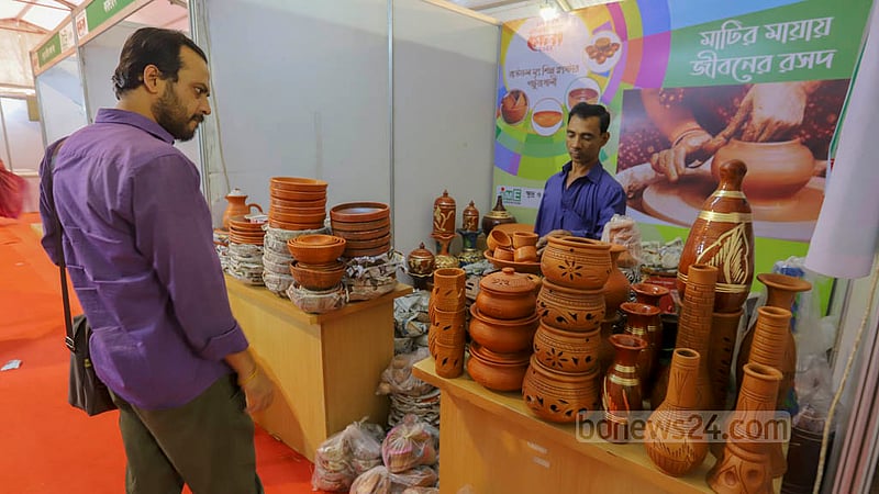 Products are on display at a stall of the 10-day National SME Product Fair 2022 at Bangabandhu International Conference Centre on the opening day on Thursday, Nov 24, 2022. Photo: Asif Mahmud Ove