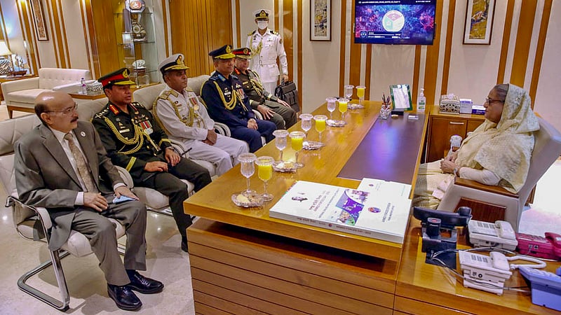 Prime Minister Sheikh Hasina’s  security adviser and the three chiefs of the armed forces paid her a courtesy call during her visit to the Armed Forces Division on Monday, Nov 21, 2022.Photo: PMO