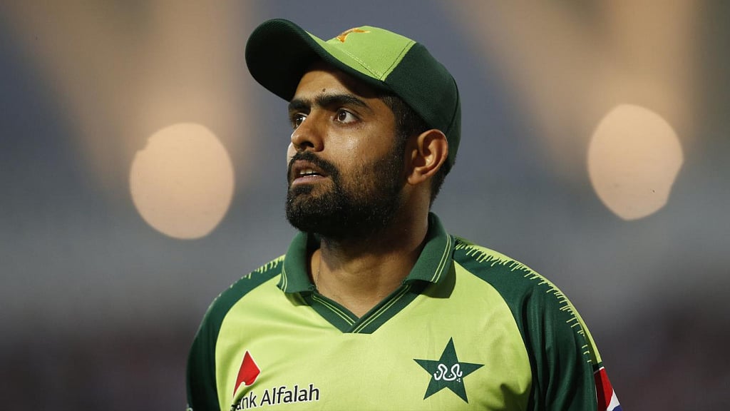 Babar asks Pakistan fans to 'keep praying' for T20 World Cup victory