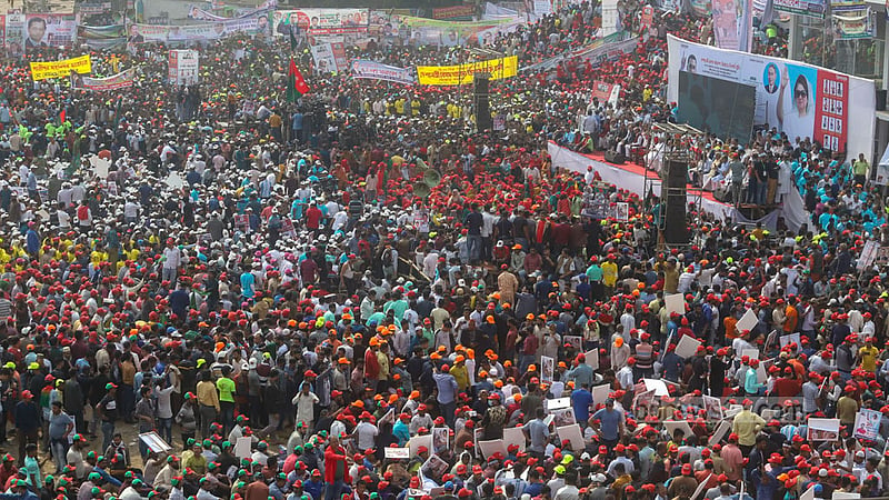 Golapbagh ground in Sayedabad is full to the brim as supporters gather for the BNP’s Dhaka rally on Saturday, Dec 10, 2022. Photo: Asif Mahmud Ove