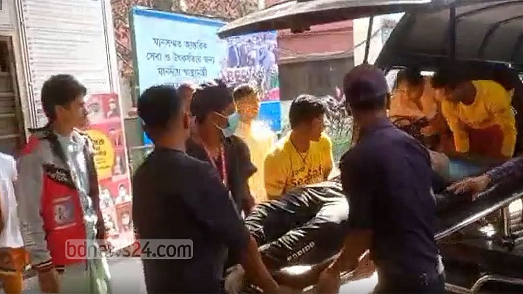 Tourist dies on Cox's Bazar sea beach