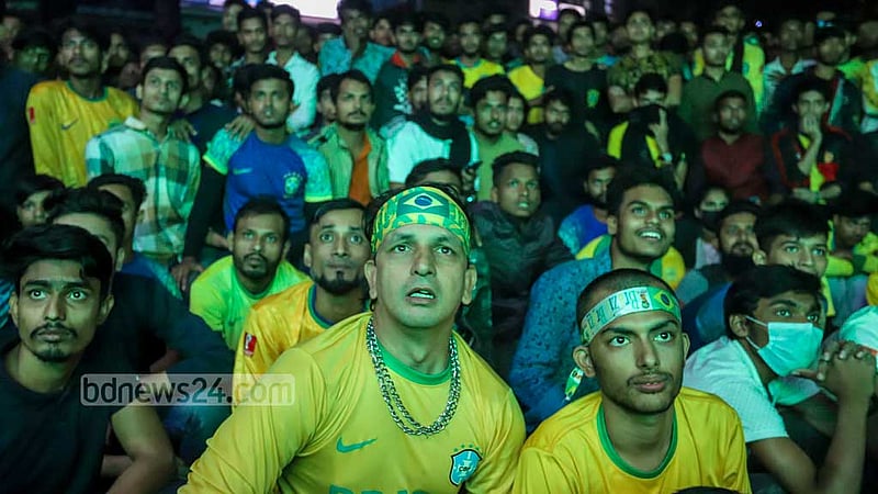 Bangladeshi fans nervously wait for a goal from Brazil during the South Americans’ final World Cup group match against Cameroon in Qatar.Photo: Asif Mahmud Ove