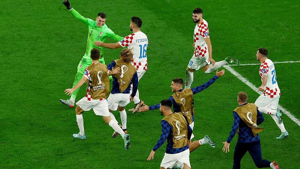 Croatia oust favourites Brazil 4-2 on penalties to reach semi-final
