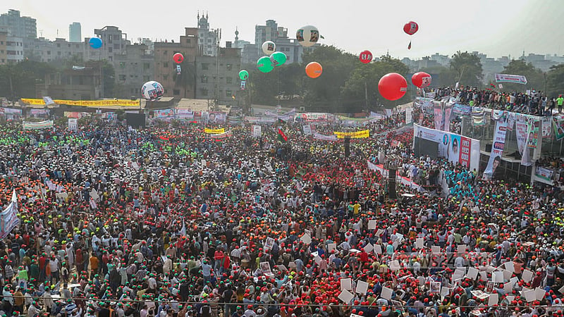 The BNP organises a rally at Golapbagh in Dhaka’s Sayedabad on Saturday, Dec 10, 2022. Photo: Asif Mahmud Ove