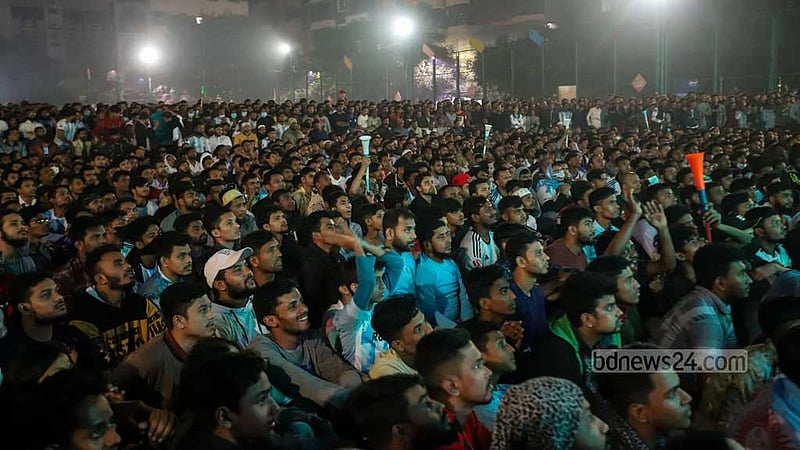 Bangladeshi football fans gather in Old Dhaka’s Balur Mathh in the small hours of Wednesday, Dec 14, 2022 to watch on the big screen the first semifinal of the FIFA World Cup in Qatar between Argentina and Croatia.