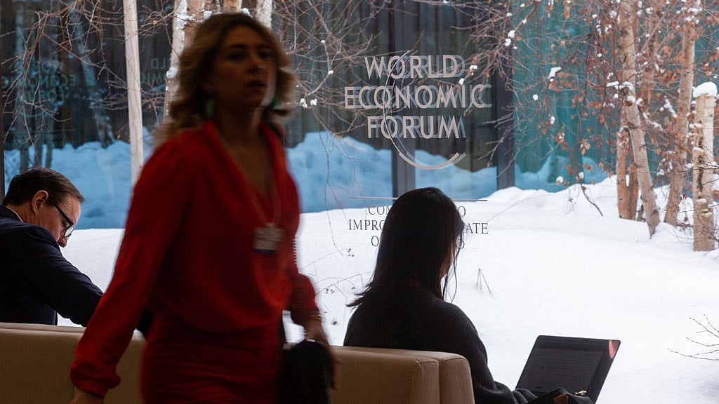 Global recession in 2023 seen as likely in WEF survey