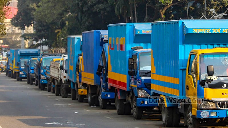 Mayor Annisul Huq Road outside Tejgaon truck stand is partially occupied by illegally parked trucks, pickups and covered vans. Photo: Mahmud Zaman Ovi