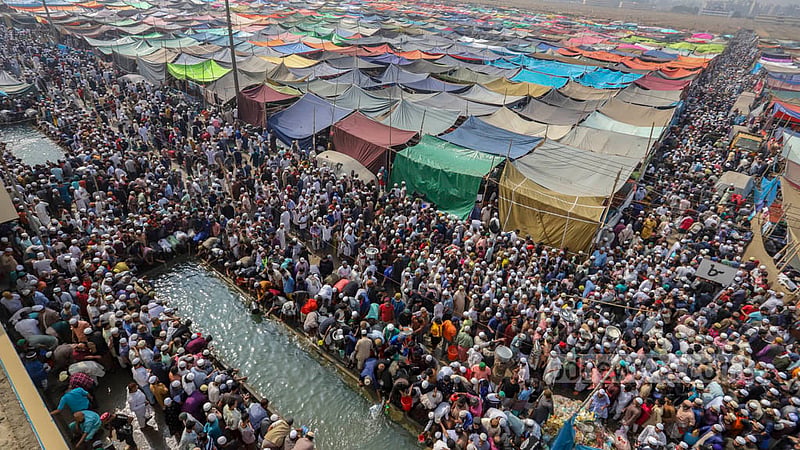 The second phase of Biswa Ijtema began in Tongi on Friday, Jan 20, 2023, and will end with Akheri Munajat or the final prayers on Sunday. Photo: Asif Mahmud Ove