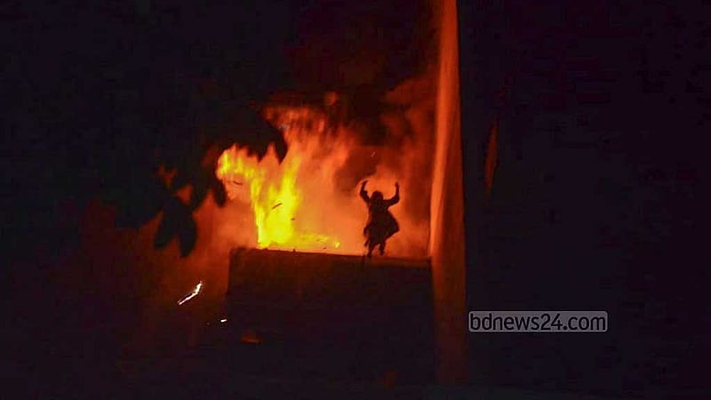 Feb 19: A woman jumps off a 12-storey residential building to escape a devastating fire in Dhaka’s Gulshan. 