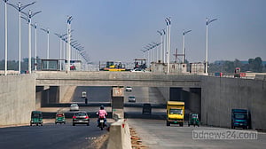 Purbachal Expressway busy ahead of inauguration