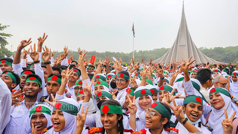 Students arrive at the National Martyrs’ Memorial on Independence Day on Sunday, Mar 26, 2023. Photo: Asif Mahmud Ove
