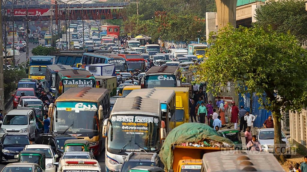 Ramadan traffic tailback on Dhaka roads spells misery after holiday