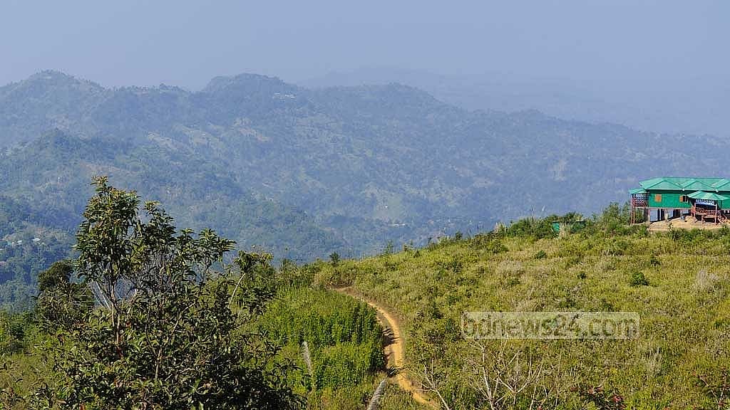 Ban slapped again on travel to 3 Upazilas in Bandarban over safety concerns